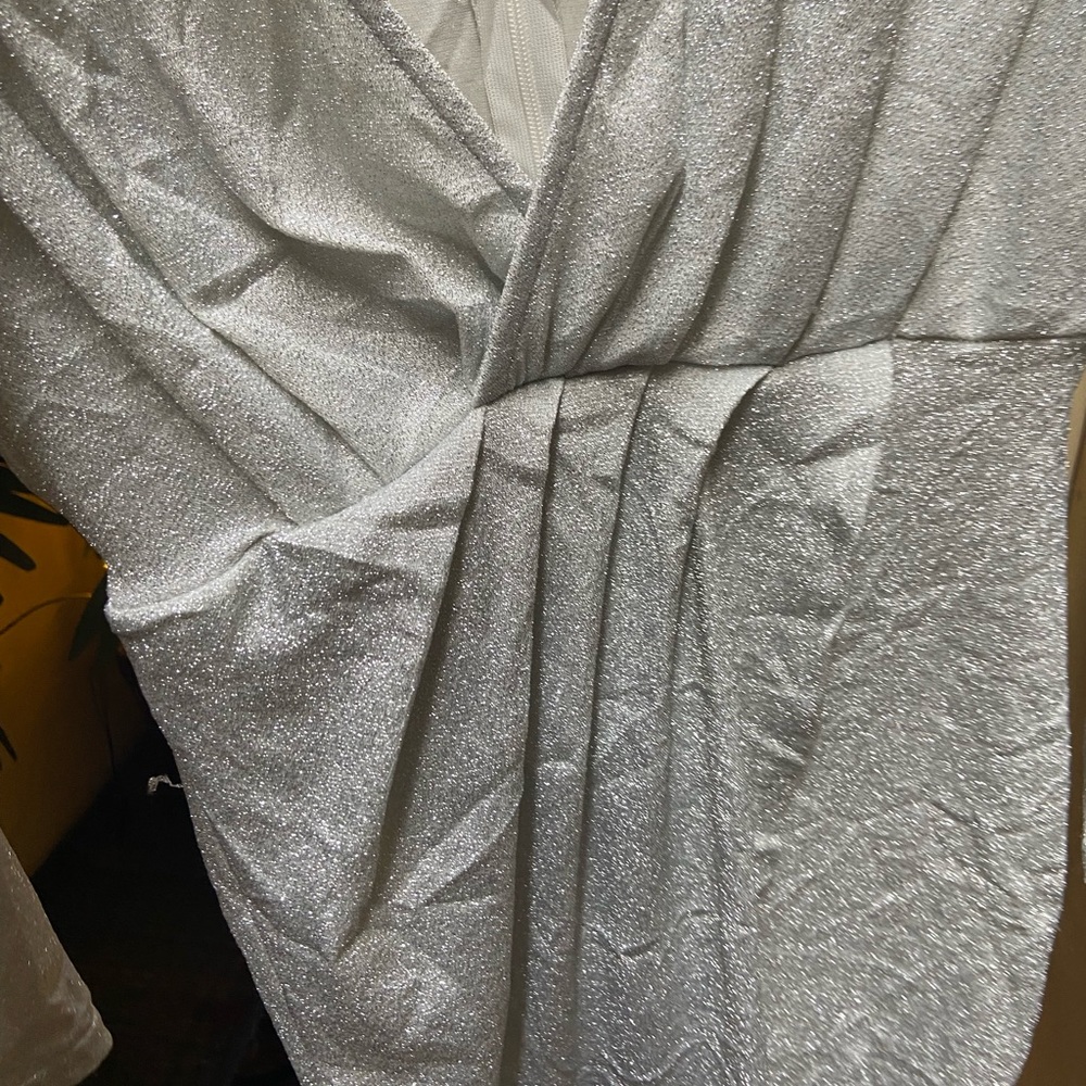 Silver Dress.Size - M - Picture 4 of 10